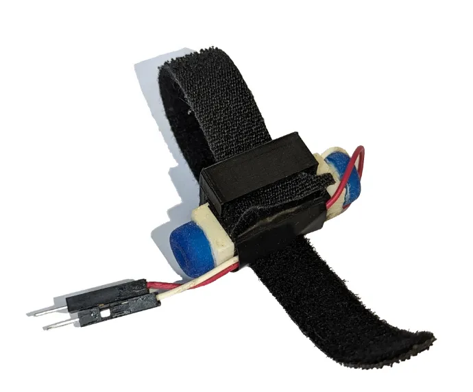 A photo of the vibrotactile actuator.